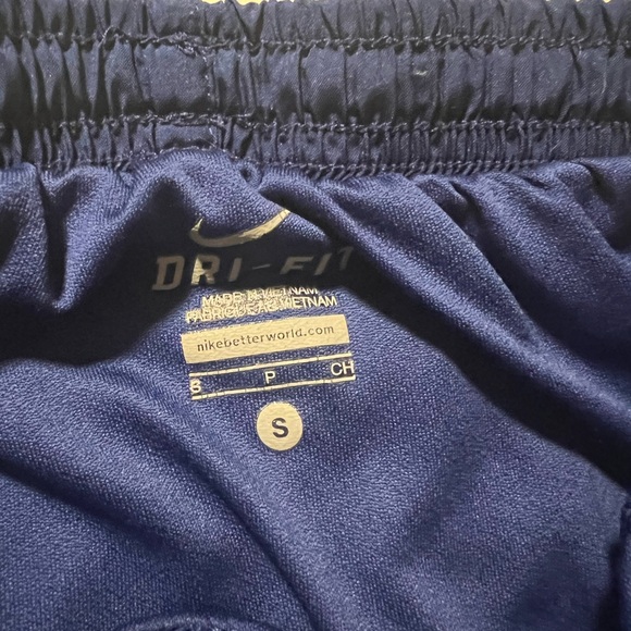 Nike women’s running Tempo shorts Lot of Four Size Small - Picture 5 of 6